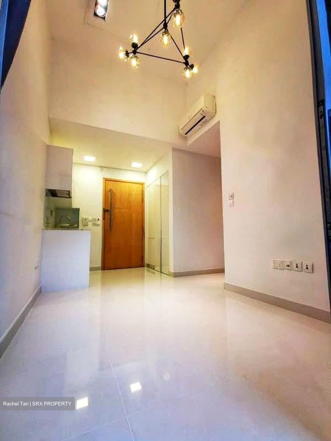 Casa Cambio (D19), Condominium #569756781